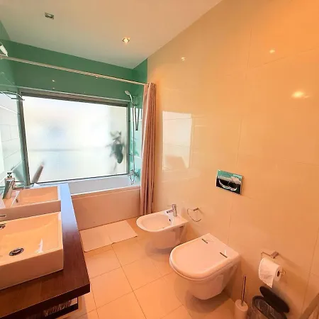 The Flow House - Arade River Appartement